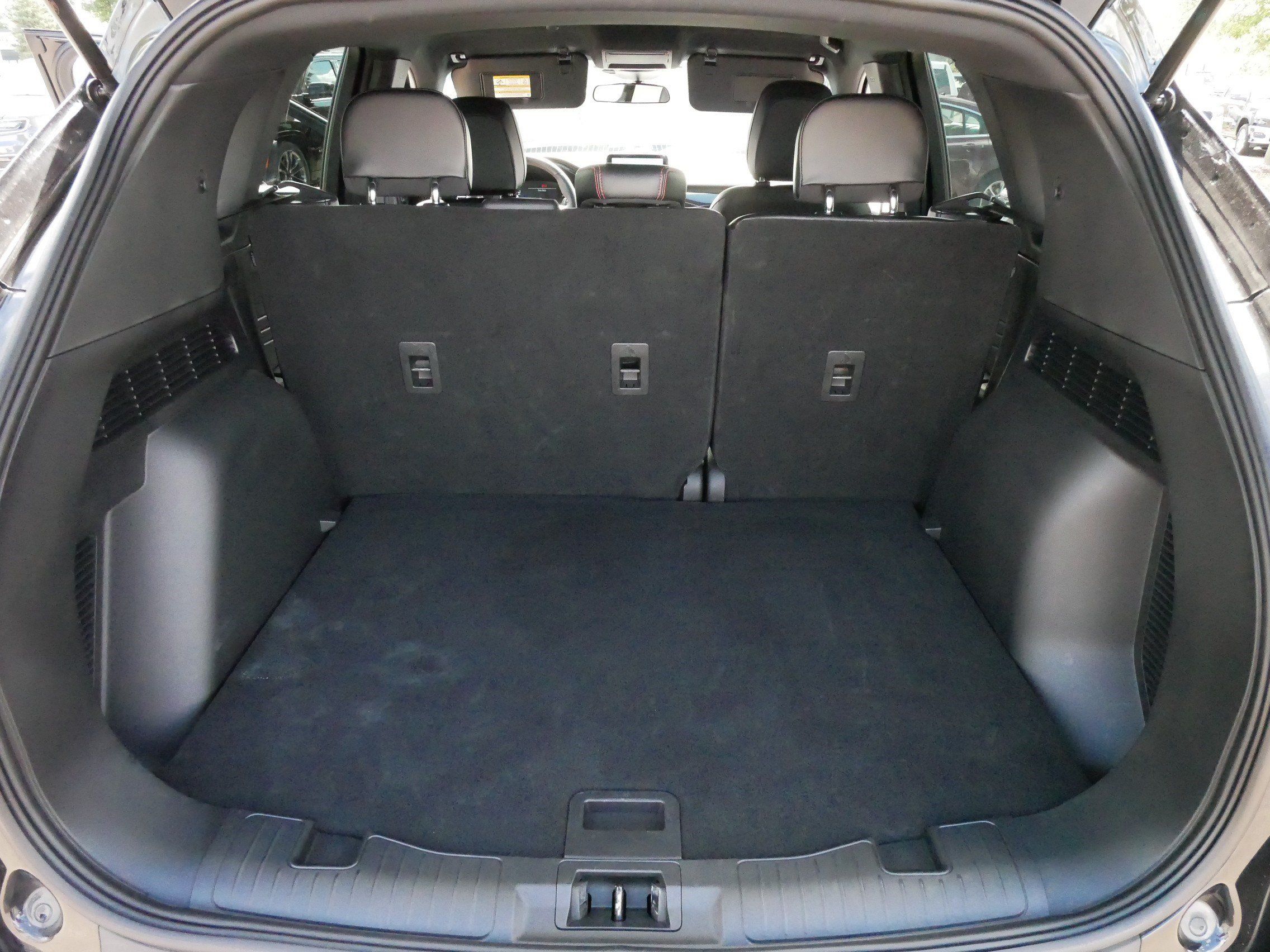 Used 2025 Ford Escape ST-Line AWD/4WD image 18