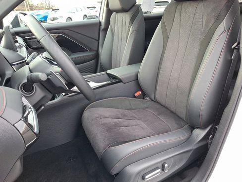 Certified 2025 Acura ADX A-Spec image 13