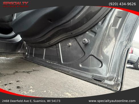 Used 2016 Ford Edge SE image 39