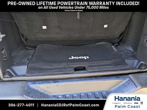 Used 2016 Jeep Wrangler Sahara AWD/4WD image 15