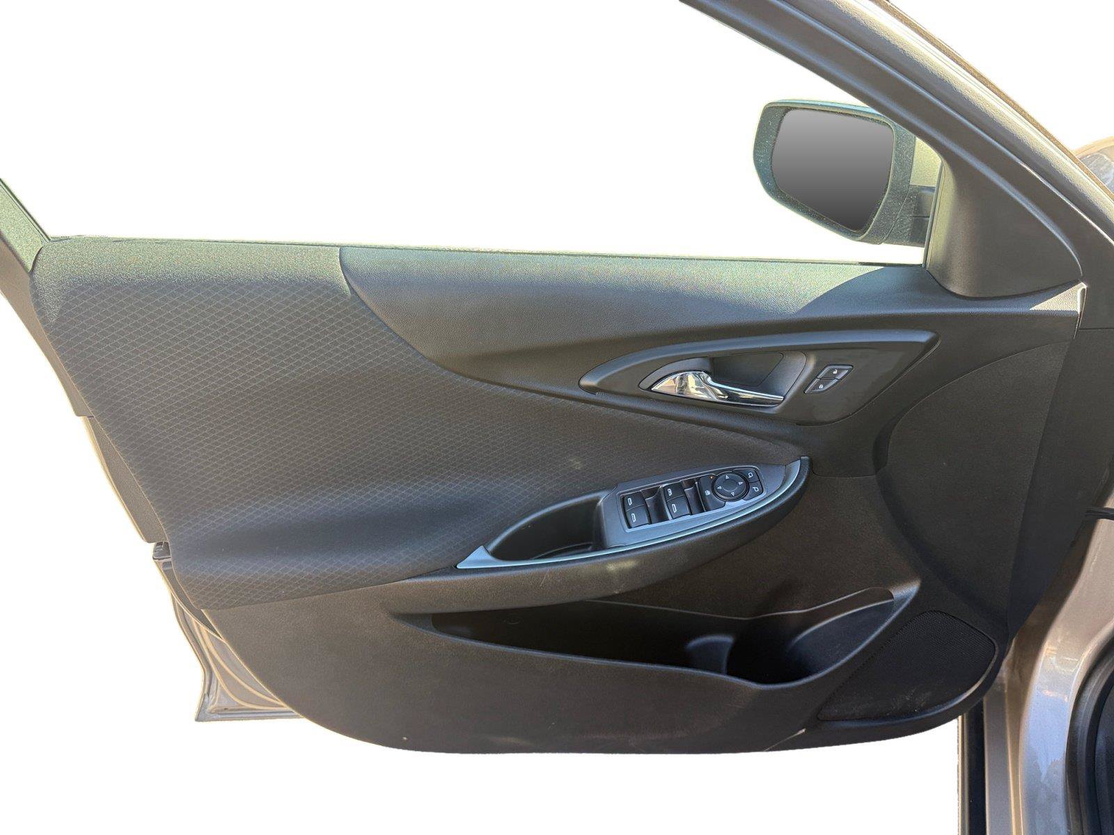 Used 2023 Chevrolet Malibu LT FWD image 9