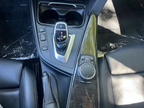 Used 2018 BMW 330i Sedan RWD image 25