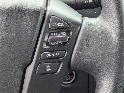 Used 2025 Nissan Frontier SV RWD image 20