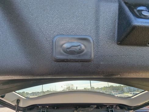 Used 2015 GMC Acadia SLE AWD/4WD image 10
