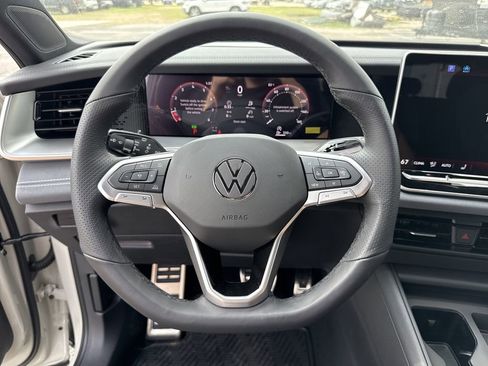 New 2026 Volkswagen Tiguan SE R-Line image 14