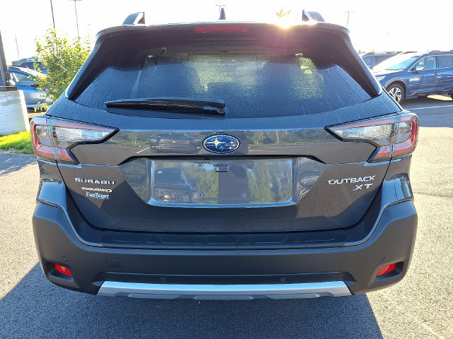 Used 2024 Subaru Outback Limited XT AWD/4WD image 6