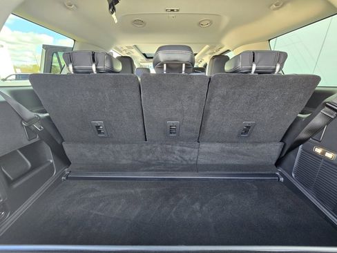 Used 2025 Ford Expedition Platinum w/ Driver's Package image 16