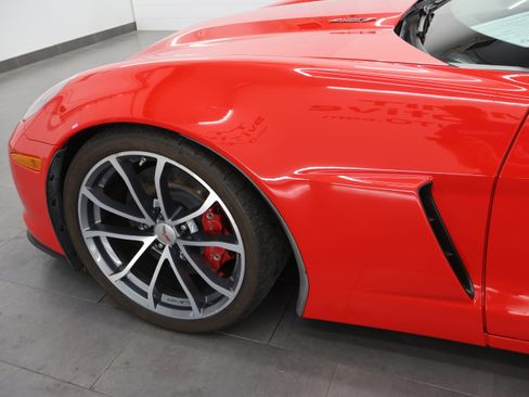 Used 2013 Chevrolet Corvette 427 w/ 1SB Preferred Equipment Group RWD image 29