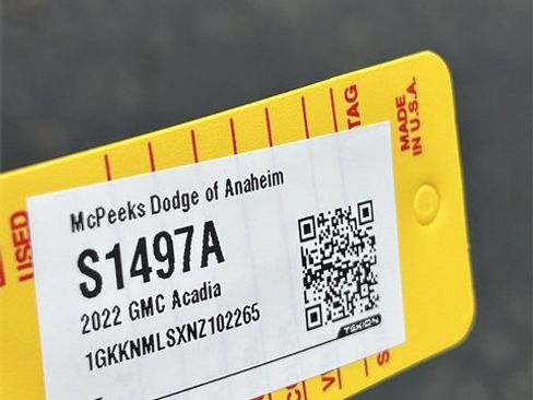 Used 2022 GMC Acadia SLT w/ Elevation Edition image 9