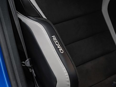 Used 2021 Ford Mustang Shelby GT500 w/ Carbon Fiber Track Pack RWD image 60