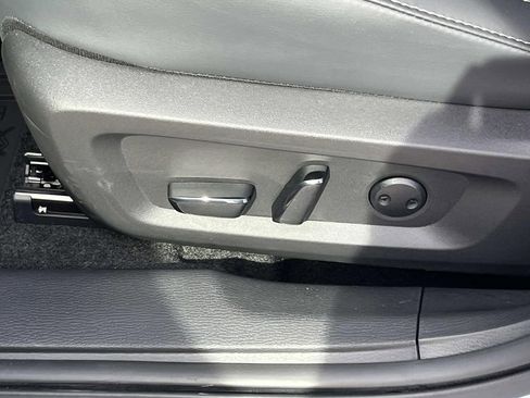 New 2026 Mitsubishi Outlander AWD image 11