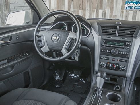 Used 2012 Chevrolet Traverse LT image 15