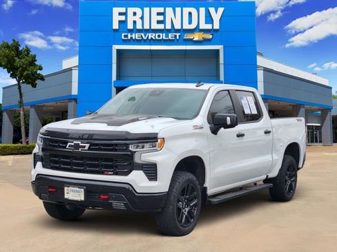 Used 2024 Chevrolet Silverado 1500 LT Trail Boss w/ LT Trail Boss Premium Package image 3