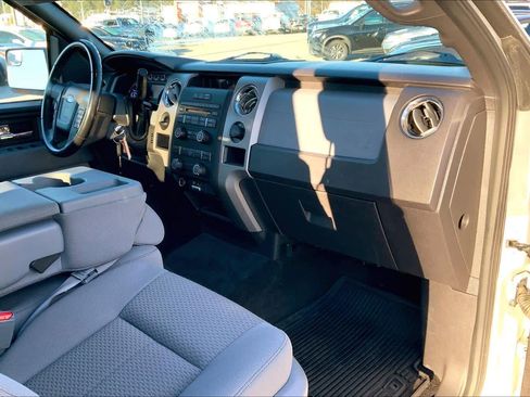 Used 2012 Ford F150 XLT w/ XLT Chrome Pkg image 17