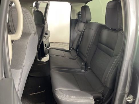 Used 2024 Nissan Frontier SV image 39