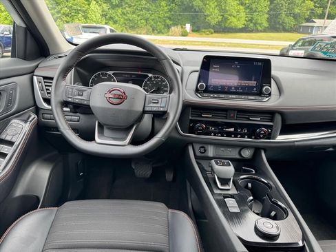 Certified 2025 Nissan Rogue SV w/ Rock Creek Premium Package AWD/4WD image 13