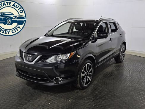 Used 2018 Nissan Rogue Sport SL AWD/4WD image 3