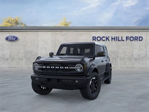 New 2025 Ford Bronco Outer Banks image 3