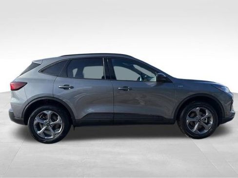 Used 2025 Ford Escape ST-Line image 9