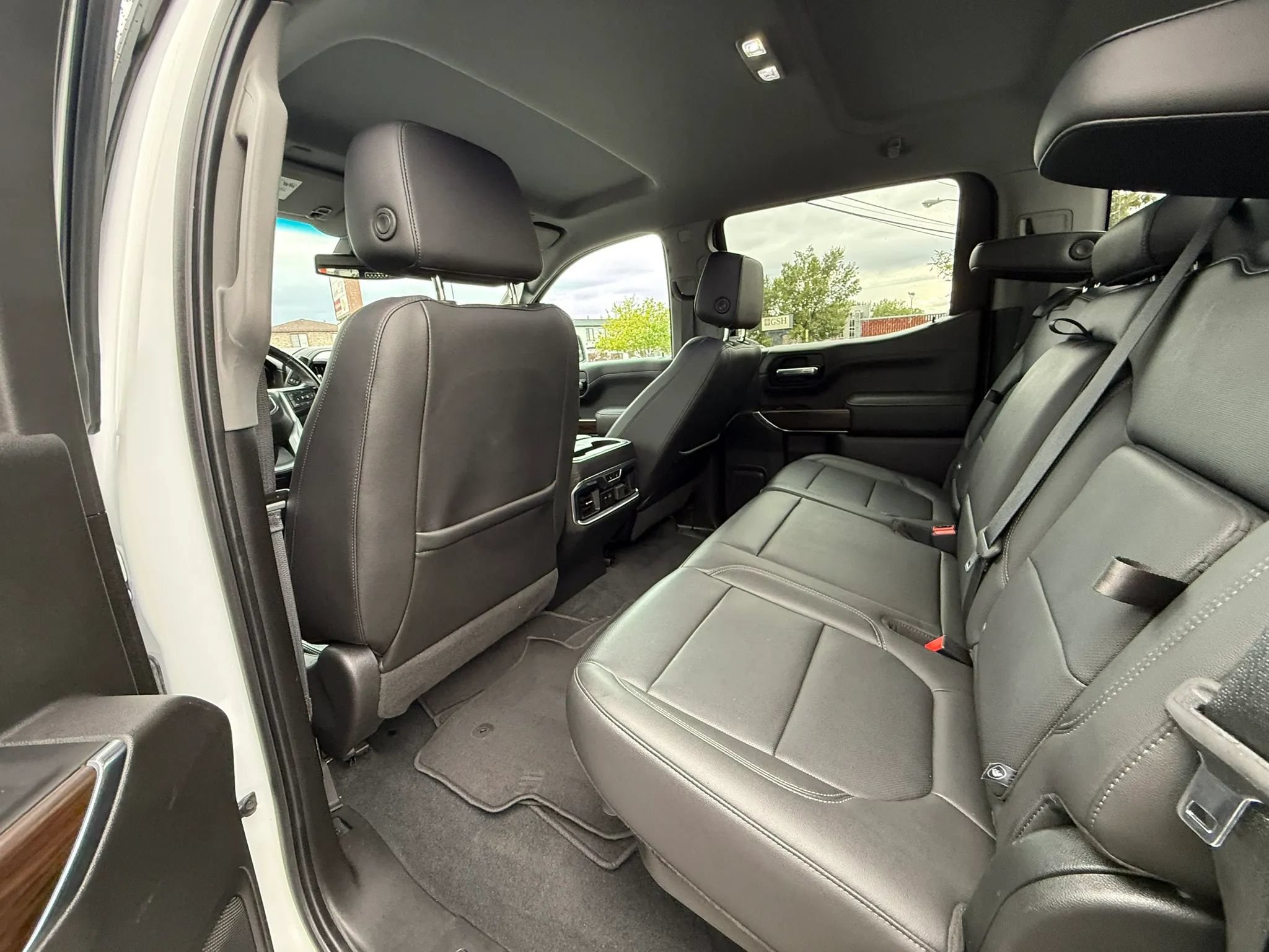 Used 2020 GMC Sierra 1500 SLT AWD/4WD image 11
