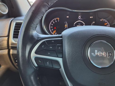 Used 2020 Jeep Grand Cherokee Altitude image 30