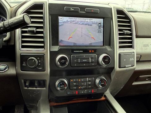 Used 2019 Ford F250 King Ranch w/ Snow Plow Prep Package image 15