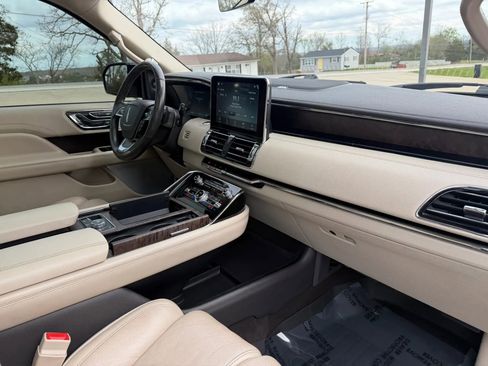 Used 2019 Lincoln Navigator L Reserve w/ Cargo Package image 55