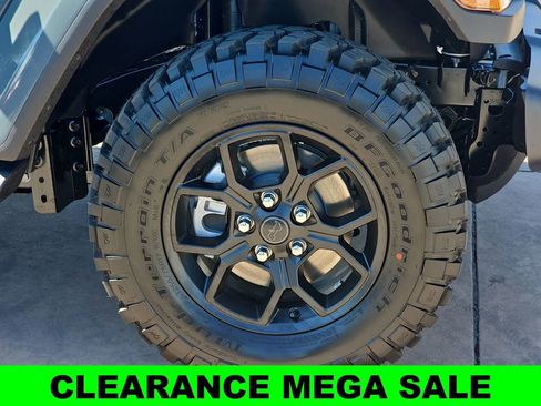 New 2025 Jeep Gladiator Willys image 37