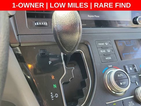 Used 2019 Toyota Sienna LE FWD image 27