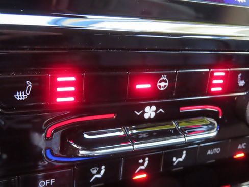 Used 2022 Jeep Grand Cherokee L Limited image 7