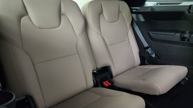New 2026 Volvo XC90 T8 Plus w/ Protection Package AWD/4WD image 34