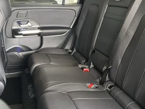 Certified 2026 Mercedes-Benz GLB 250 4MATIC image 32