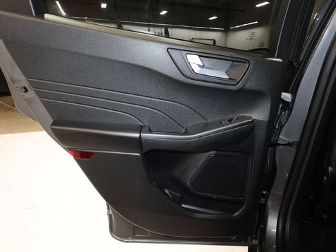 Used 2023 Ford Escape ST-Line image 20