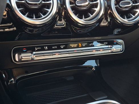 Certified 2026 Mercedes-Benz CLA 250 4MATIC image 17