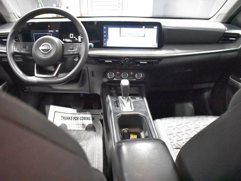 Certified 2025 Nissan Kicks SV AWD/4WD image 13