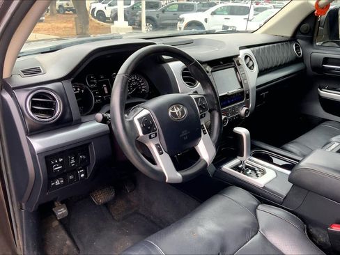 Used 2019 Toyota Tundra Platinum image 17