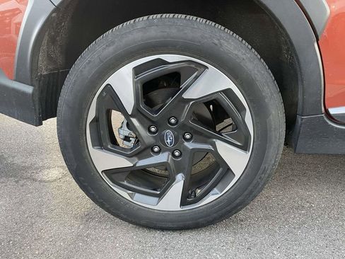 Used 2024 Subaru Crosstrek 2.5i Limited w/ Crosstrek Mirror Package image 5