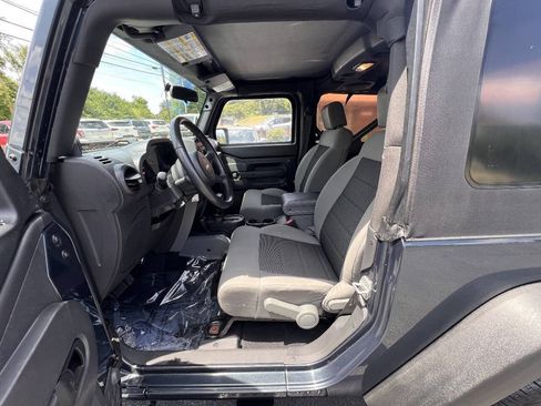 Used 2008 Jeep Wrangler X AWD/4WD image 13