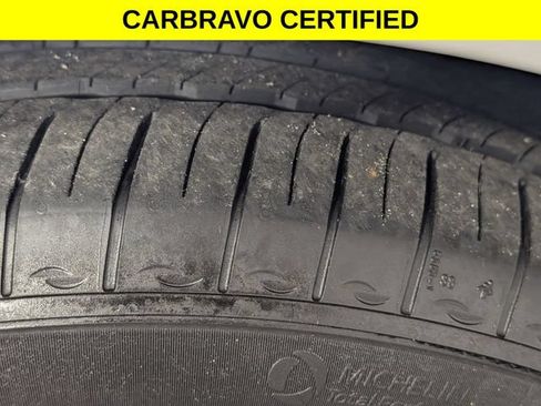 Used 2021 Genesis G80 2.5T RWD image 9