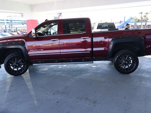 Used 2016 GMC Sierra 2500 Denali w/ Duramax Plus Package image 8