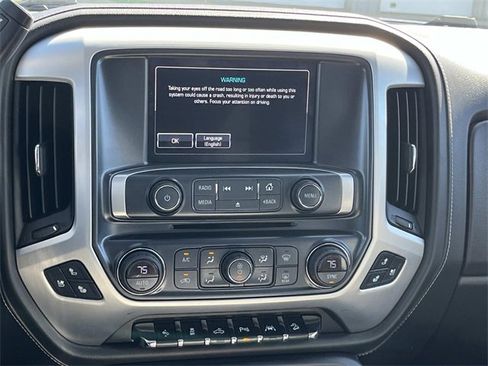 Used 2018 GMC Sierra 1500 SLT image 16