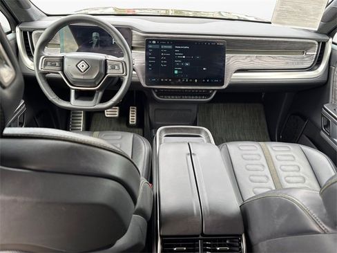 Used 2023 Rivian R1S Launch Edition image 10