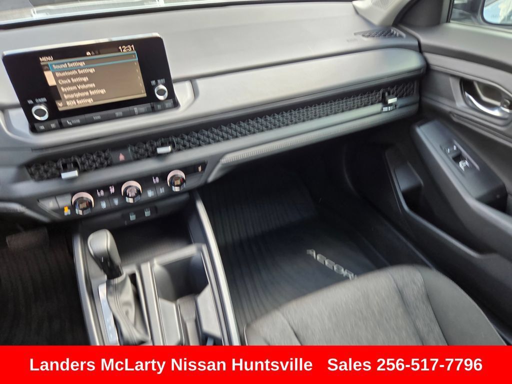 Used 2025 Honda Accord SE image 16