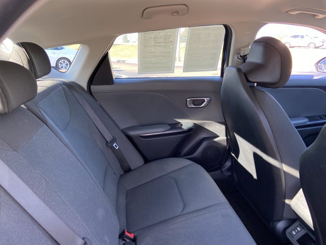 Used 2025 Kia K4 FWD image 21