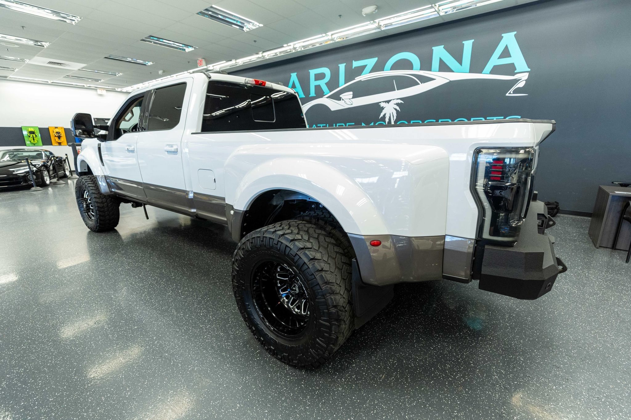 Used 2021 Ford F450 Lariat w/ Lariat Ultimate Package AWD/4WD image 8