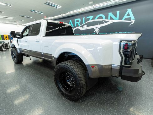 Used 2021 Ford F450 Lariat w/ Lariat Ultimate Package AWD/4WD image 8