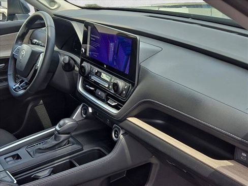 Used 2026 Toyota Grand Highlander FWD image 24