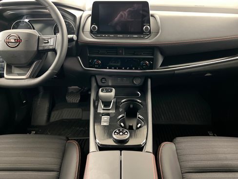 New 2026 Nissan Rogue SV AWD/4WD image 13
