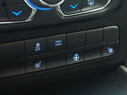 Used 2022 RAM 1500 Express w/ Wheel & Sound Group image 27