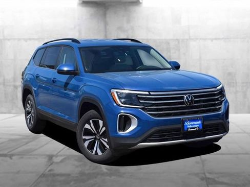 New 2026 Volkswagen Atlas SE AWD/4WD image 2